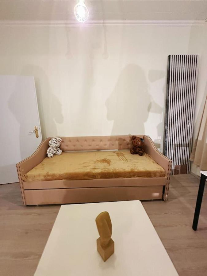 2 Schlafzimmer Waschenspuelmaschine Duisburg Bagian luar foto