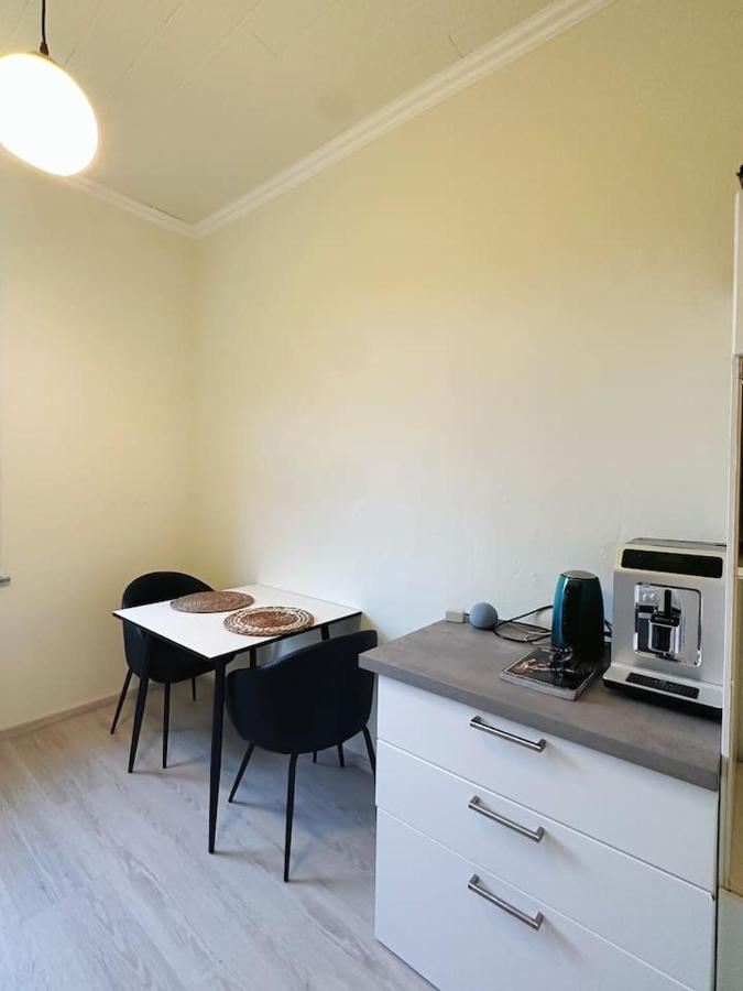 2 Schlafzimmer Waschenspuelmaschine Duisburg Bagian luar foto